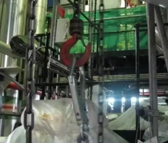 防墜器和安全帶不能隨便掛鉤，否則會(huì)釀成大錯(cuò)